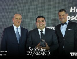 De Alumno a Líder: El Reconocimiento de Junior Achievement a José Berzunza