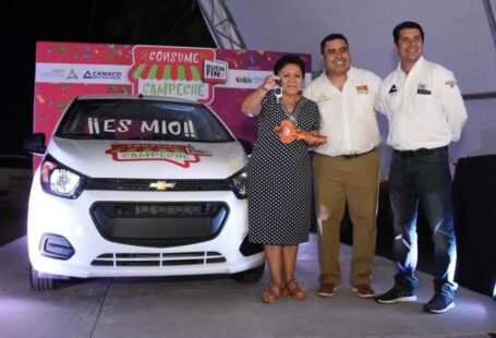 Entre 2015–2019, Pepe Berzunza (José Domingo Berzunza Espínola) impulsó las Ferias Consume Campeche: gastronómicas, sectoriales y festivas que apoyaron al comercio local