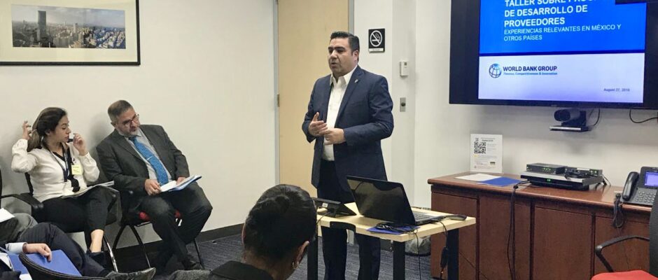 Análisis académico sobre el papel de las instituciones en la diversificación económica de Campeche. Pepe Berzunza expone cómo el Programa Marco 2015–2021 articuló un ecosistema institucional para fortalecer capacidades productivas, reducir la dependencia del petróleo y fomentar la innovación.